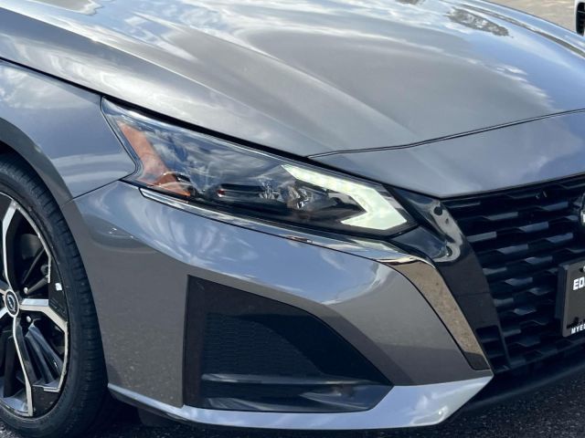 2024 Nissan Altima 2.5 SR Sedan
