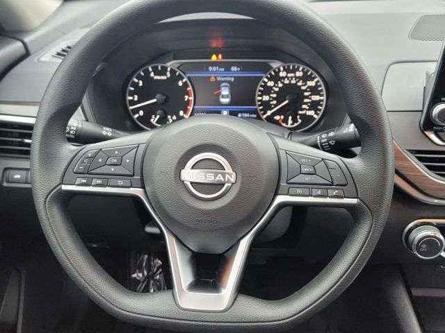 2024 Nissan Altima 2.5 SV AWD Sedan