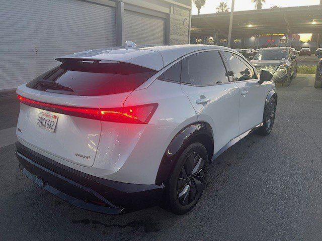 2024 Nissan Ariya EVOLVE+