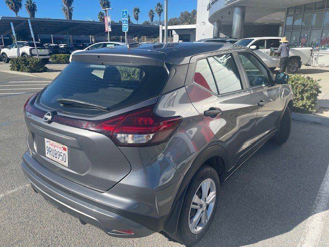 2024 Nissan Kicks S 2024 Nissan Kicks S