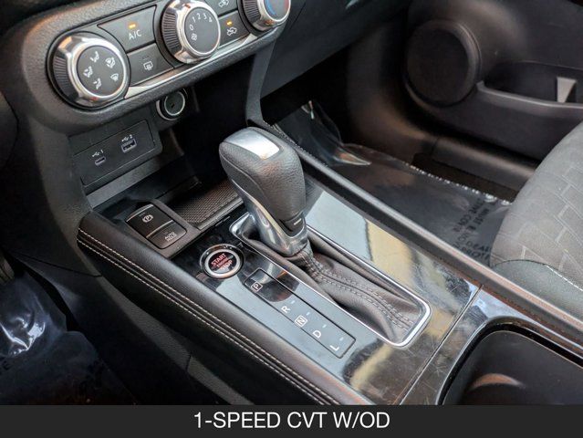 2024 Nissan Kicks SV 2024 Nissan Kicks SV