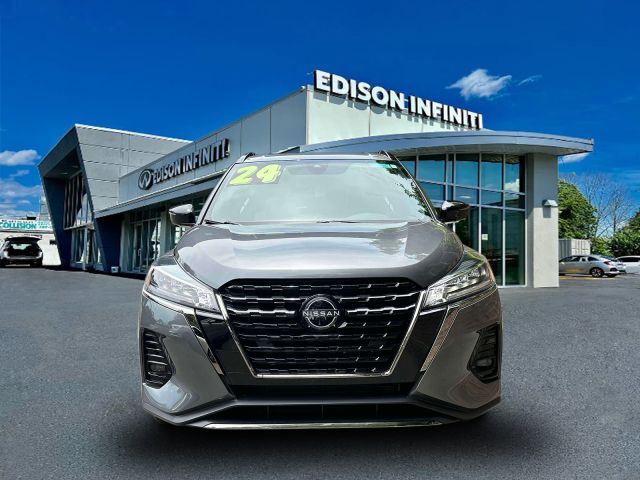 2024 Nissan Kicks SR FWD