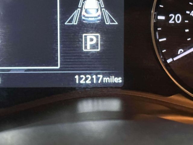 2024 Nissan Kicks SR FWD