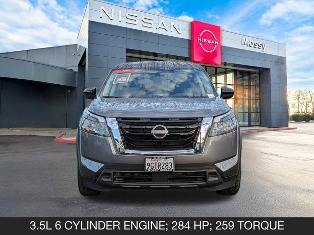 2024 Nissan Pathfinder S 2024 Nissan Pathfinder S