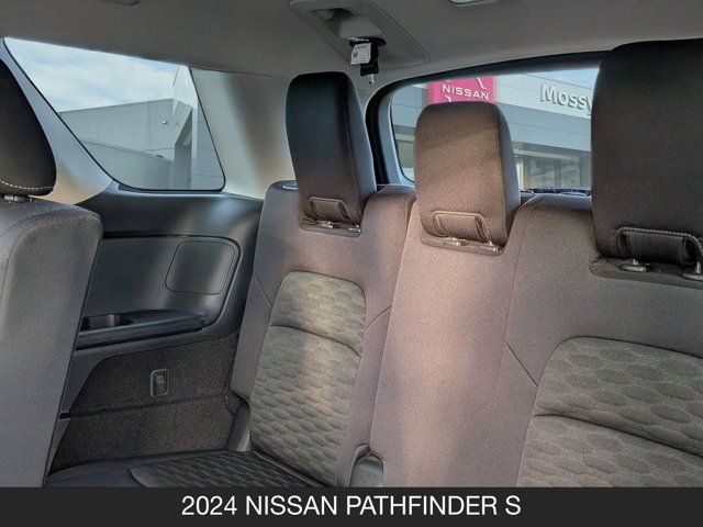 2024 Nissan Pathfinder S 2024 Nissan Pathfinder S
