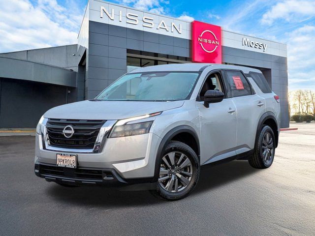 2024 Nissan Pathfinder S