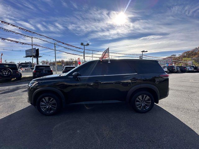 2024 Nissan Pathfinder S
