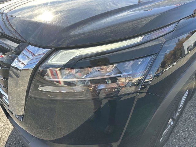 2024 Nissan Pathfinder S