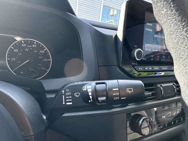 2024 Nissan Pathfinder S