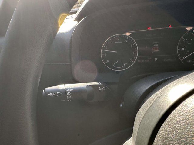 2024 Nissan Pathfinder S