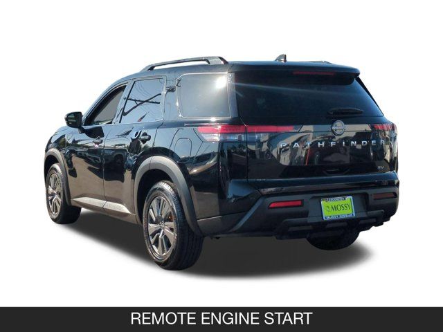 2024 Nissan Pathfinder SV