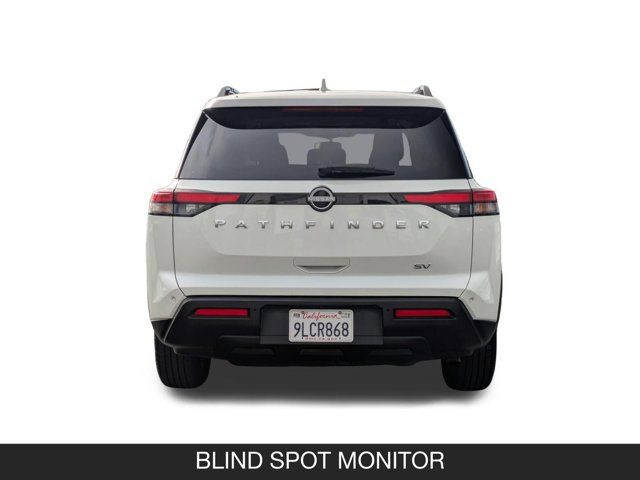 2024 Nissan Pathfinder SV