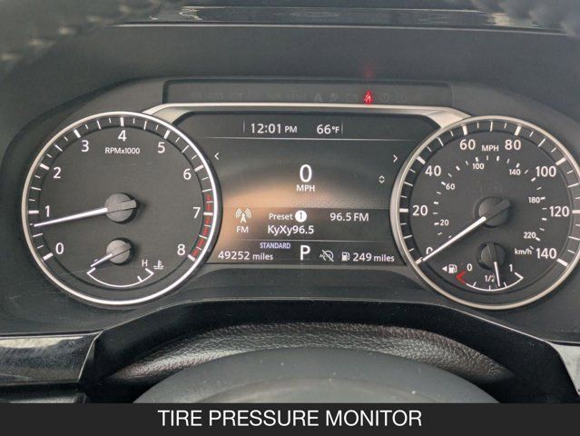 2024 Nissan Pathfinder SV