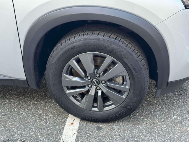 2024 Nissan Pathfinder SV 4WD