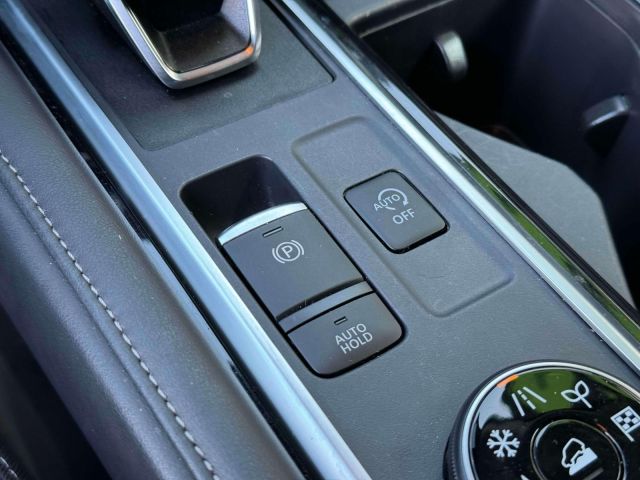 2024 Nissan Pathfinder SV 4WD