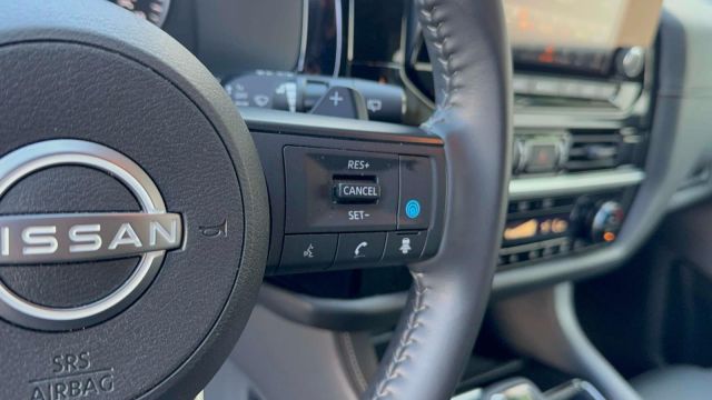 2024 Nissan Pathfinder SV 4WD