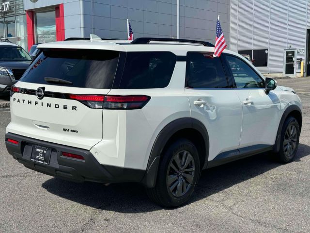 2024 Nissan Pathfinder SV 4WD
