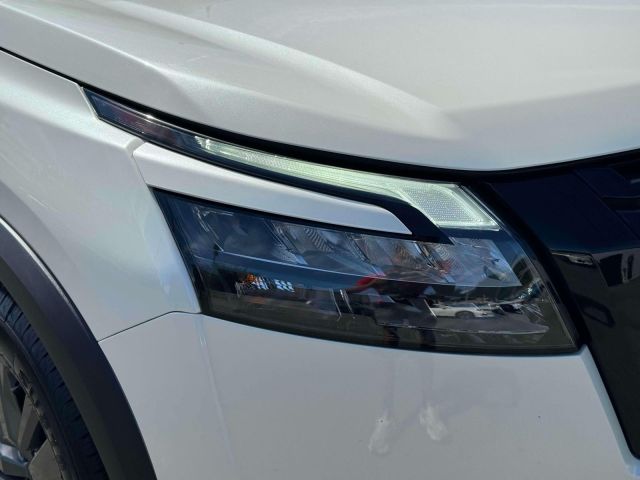 2024 Nissan Pathfinder SV 4WD