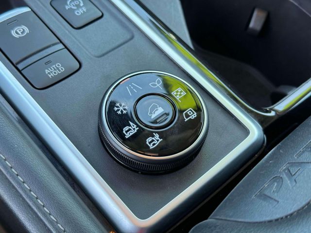 2024 Nissan Pathfinder SV 4WD