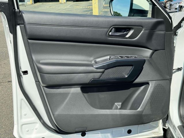 2024 Nissan Pathfinder SV 4WD