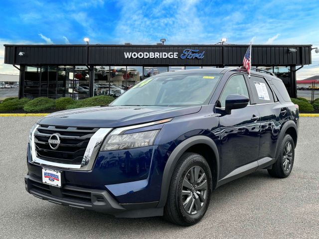 2024 Nissan Pathfinder SV 4WD