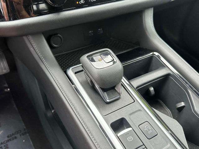 2024 Nissan Pathfinder SV 4WD