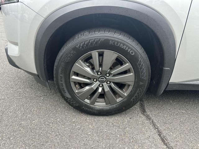 2024 Nissan Pathfinder SV 4WD