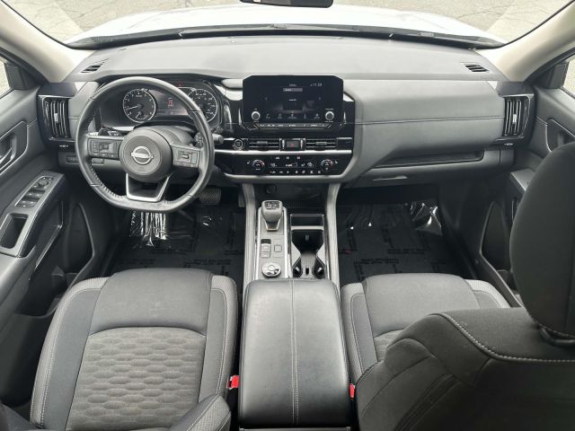 2024 Nissan Pathfinder SV 4WD