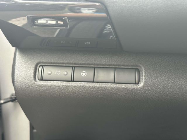 2024 Nissan Pathfinder SV 4WD