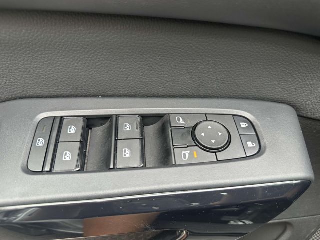 2024 Nissan Pathfinder SV 4WD