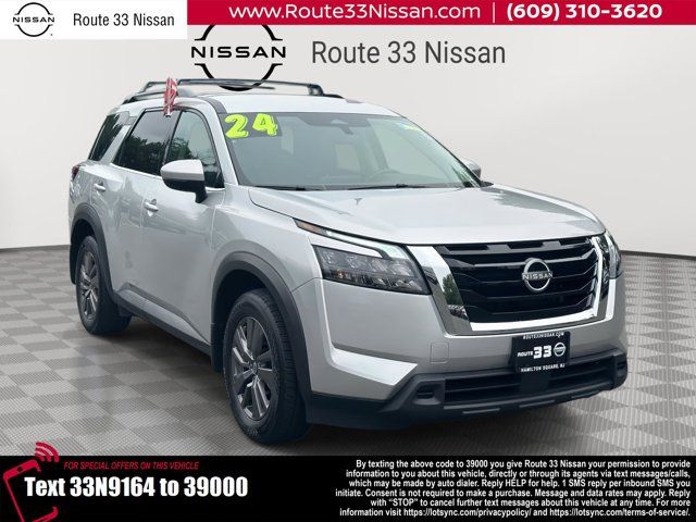 2024 Nissan Pathfinder SV