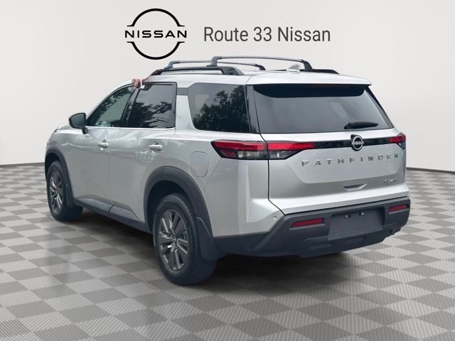 2024 Nissan Pathfinder SV
