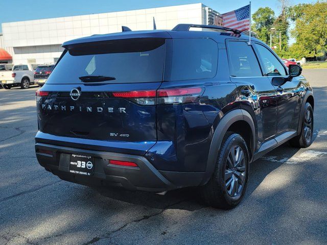 2024 Nissan Pathfinder SV
