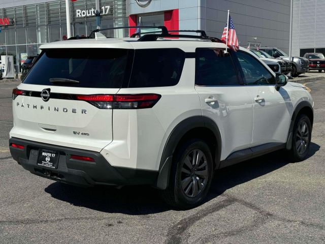 2024 Nissan Pathfinder SV 4WD