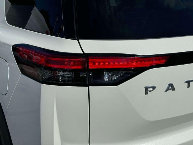 2024 Nissan Pathfinder SV 4WD