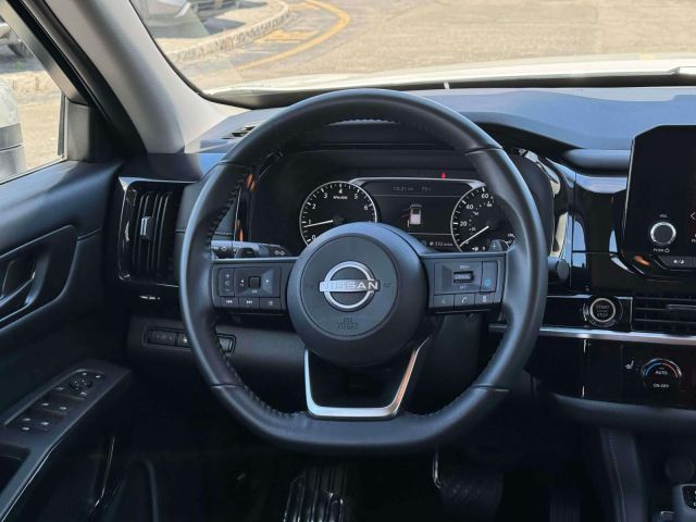 2024 Nissan Pathfinder SV 4WD