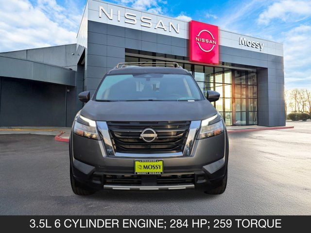 2024 Nissan Pathfinder SL 2024 Nissan Pathfinder SL