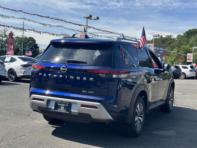 2024 Nissan Pathfinder SL 4WD
