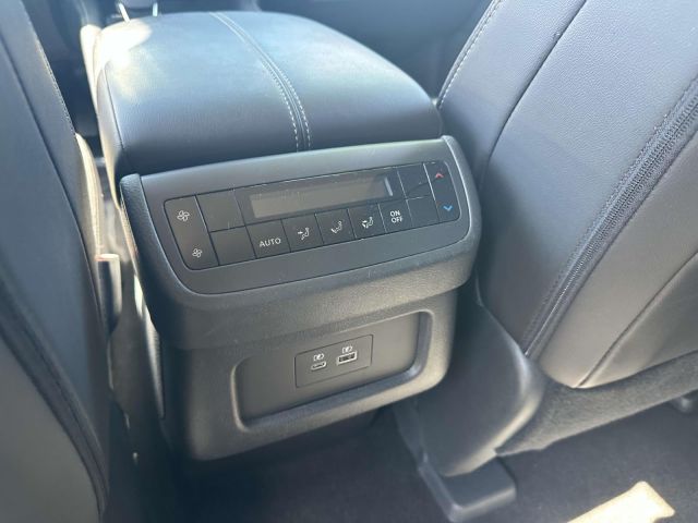 2024 Nissan Pathfinder SL 4WD