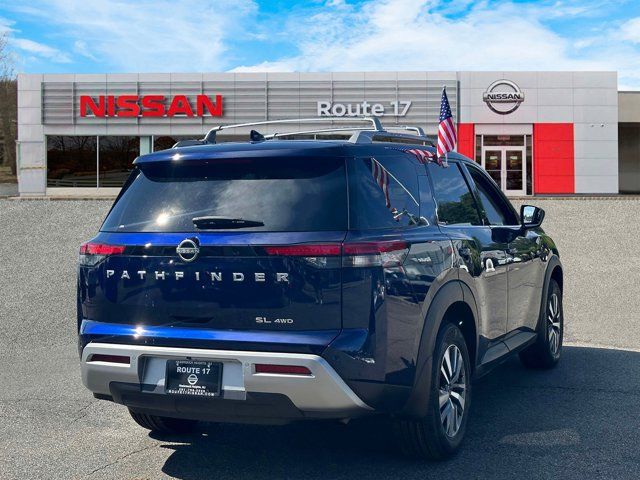 2024 Nissan Pathfinder SL