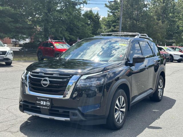 2024 Nissan Pathfinder SL 4WD