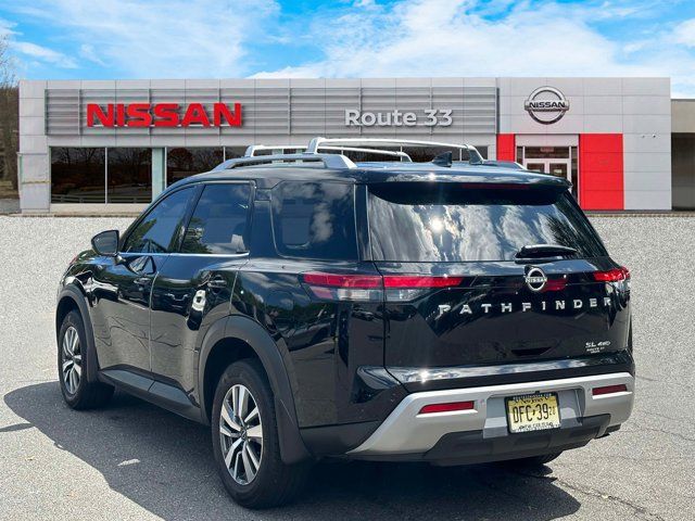 2024 Nissan Pathfinder SL