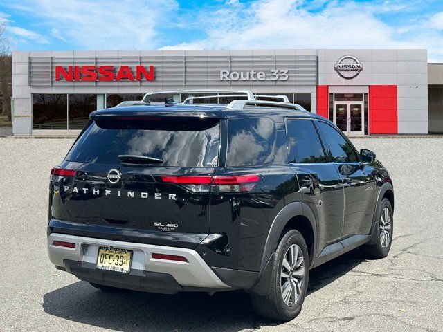 2024 Nissan Pathfinder SL