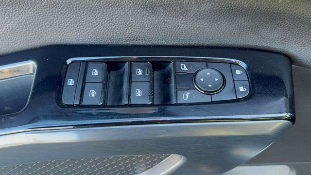 2024 Nissan Pathfinder SL 2024 Nissan Pathfinder SL