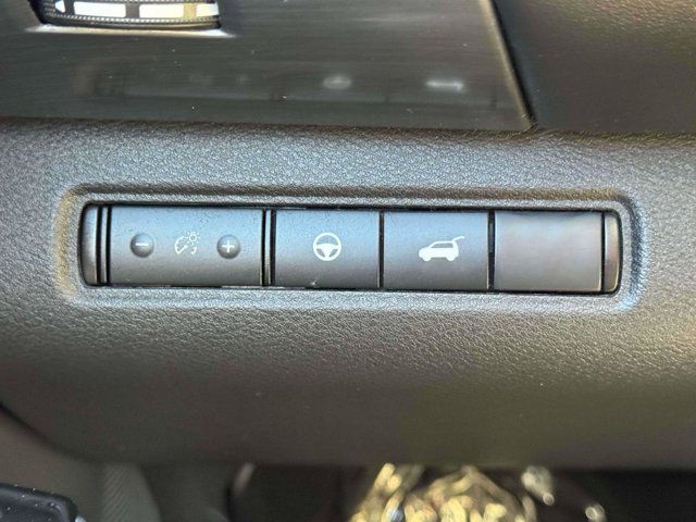 2024 Nissan Pathfinder SL 2024 Nissan Pathfinder SL