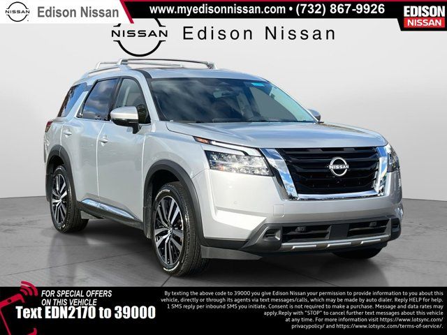 2024 Nissan Pathfinder Platinum