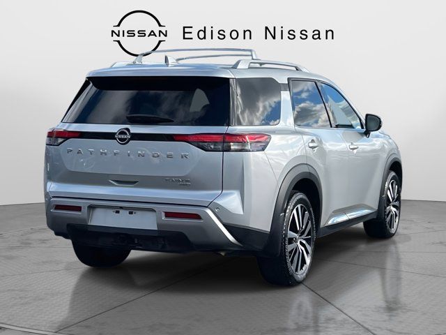 2024 Nissan Pathfinder Platinum