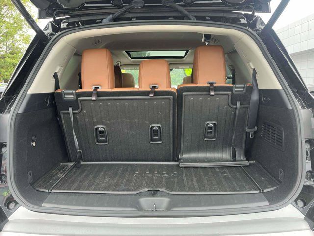 2024 Nissan Pathfinder Platinum