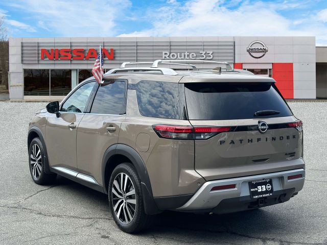 2024 Nissan Pathfinder Platinum 4WD