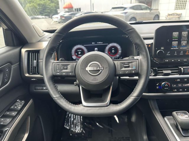 2024 Nissan Pathfinder Platinum 4WD